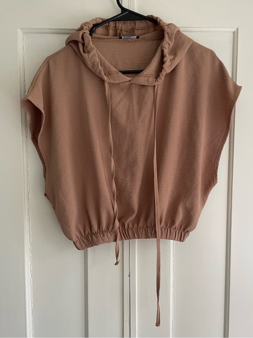 Boohoo S/M Shirt Beige Mauve Hooded Sleeveless Sweat Top Boxy Cropped Balletcore